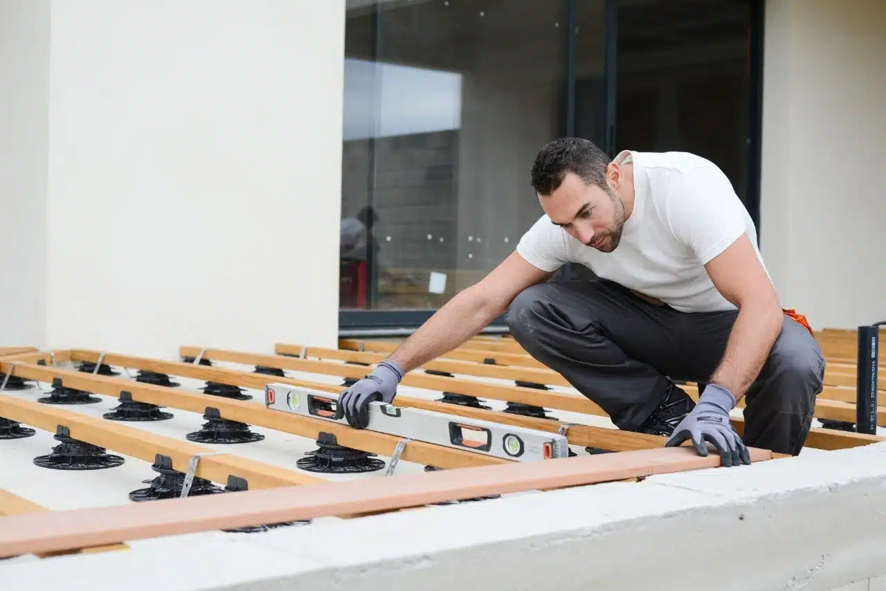 Erreurs courantes à éviter lors du calcul de l'entraxe pour terrasses en bois