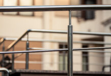 Garde-corps en inox : la solution moderne pour sécuriser facilement son espace !