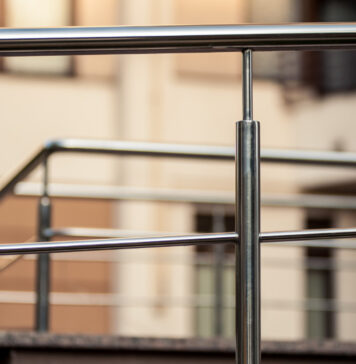 Garde-corps en inox : la solution moderne pour sécuriser facilement son espace !